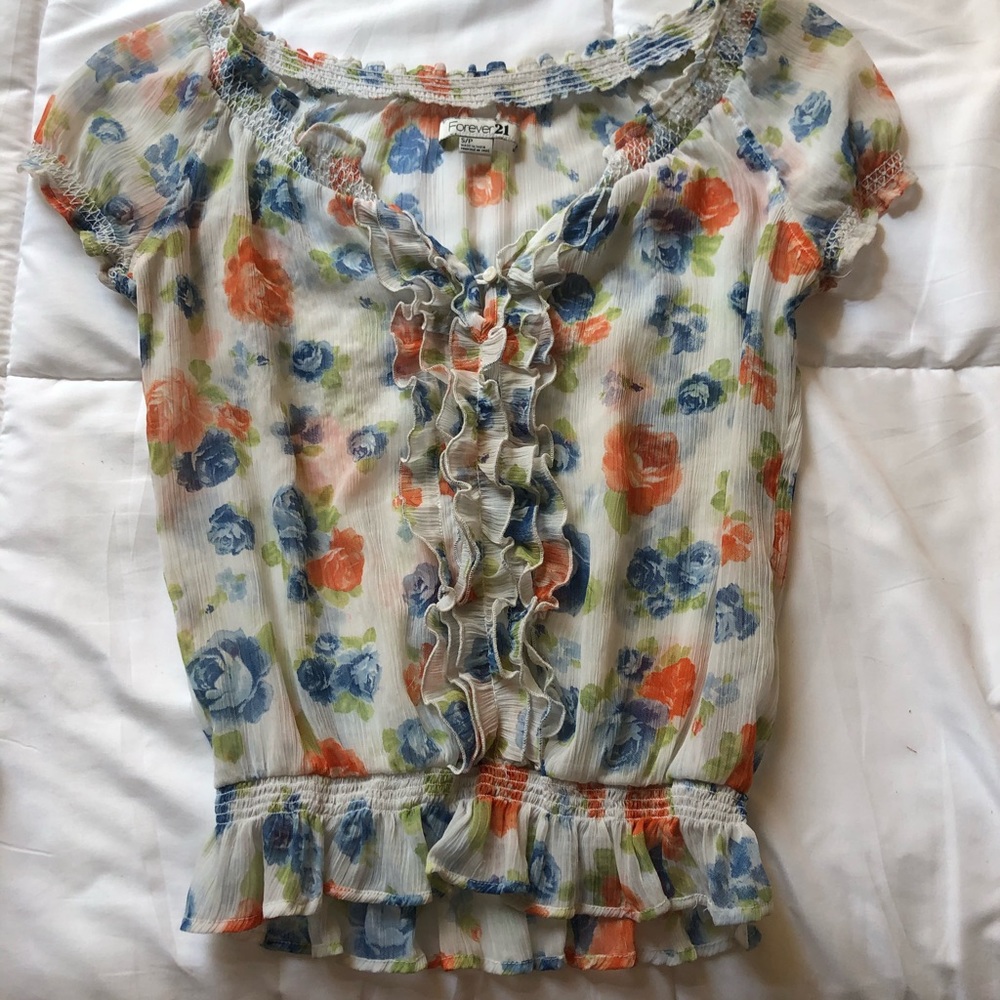 cute top:)